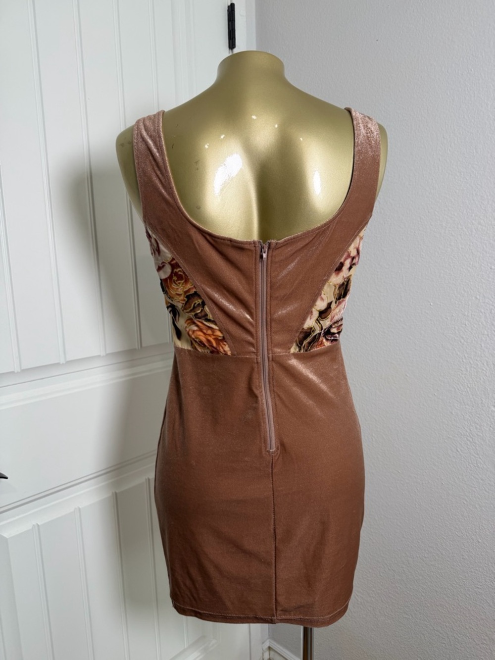 Windsor Rose Gold Velvet Corset Mini Dress with Floral Side Panels - Picture 5 of 7